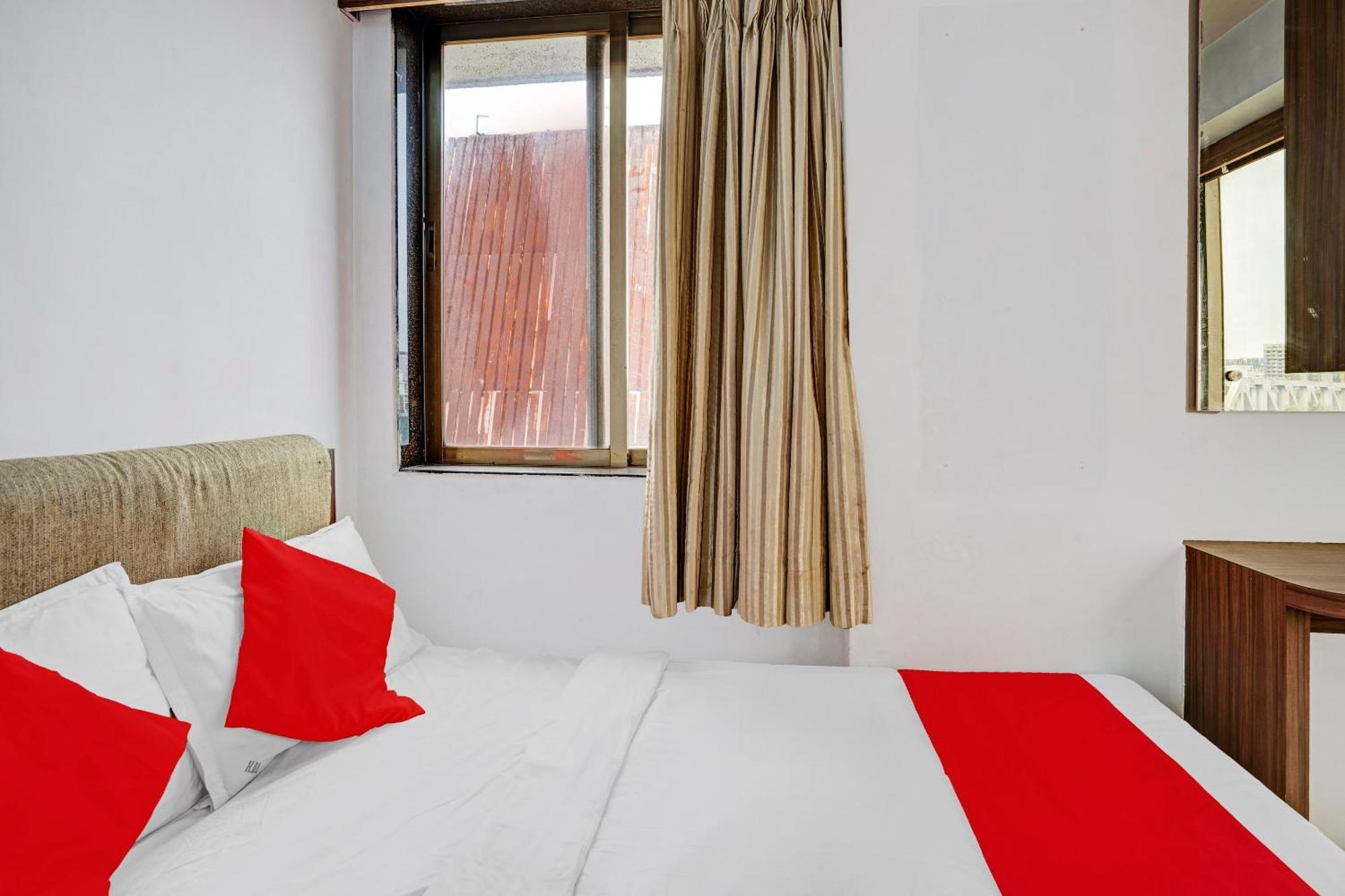 Hotel O Delight Inn Near Andheri Railway Station — Photos 1